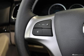 2013款睿骋2.0L自动豪华型