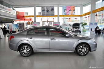 2013款奔腾B50 1.6L手动尊贵型