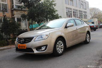 2014款海马M8 2.0L手动舒适型