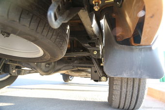 2012款奥轩GX5 2.4L手动四驱天窗版