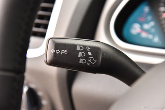 2014款奥迪Q7 35TFSI越野型