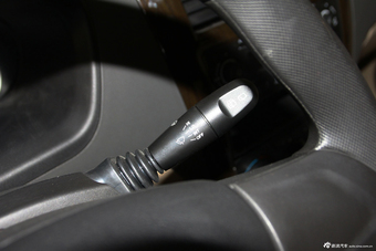 2014款五菱荣光1.2LS标准型