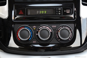 2016款菱智M5 2.0L手动7座豪华型L