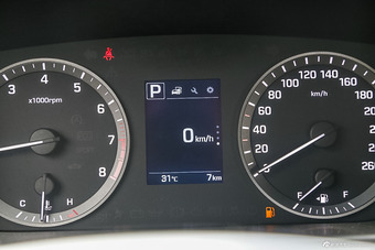 2015款索纳塔九 1.6T自动 GLS智能型