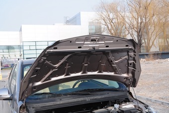 2015款绅宝D20三厢1.5L手动乐天版