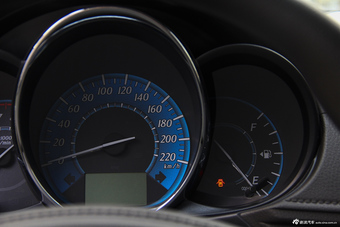 2015款YARiS L致炫1.5L自动魅动版