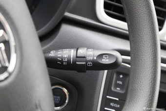 2015款骏派D60 1.8L自动舒适型