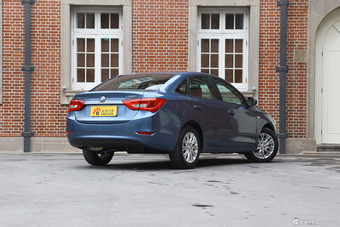 2015款英朗18T双离合精英型