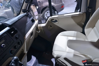 2014款江铃福特新世代全顺