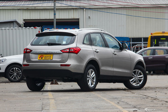 2015款众泰T600 1.5T手动精英型