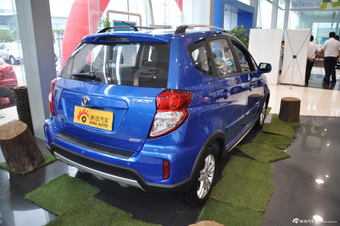 2014款长安CX20 1.4L手动天窗导航版