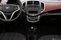 2015款奔奔1.4L手动豪华型国5