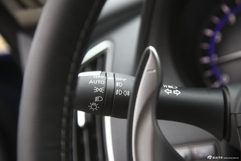 2015款英菲尼迪Q50L 2.0T自动豪华运动版