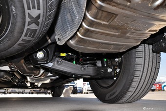 2015款索兰托L 2.4L GDI汽油四驱精英版