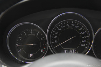 2015款阿特兹2.0L自动蓝天尊贵版