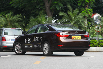 2015款雷克萨斯ES 2.0L自动200舒适版
