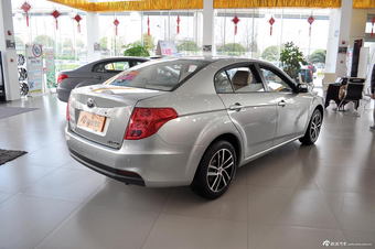 2013款奔腾B50 1.6L手动舒适型