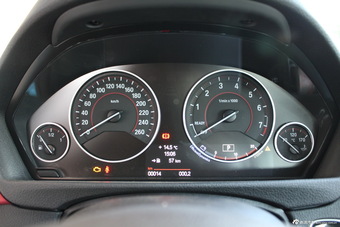 2014款宝马428i运动设计套装版到店实拍