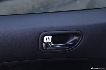 2015款东风风度MX6 2.0L CVT四驱UPR