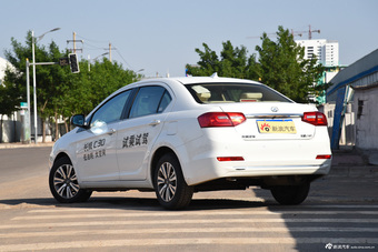 2015款长城C30 1.5L自动舒适型