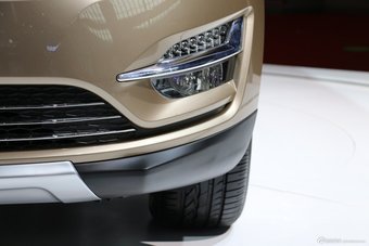 2015上海车展：众泰大迈X5