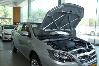 2013款花冠1.6L自动卓越版