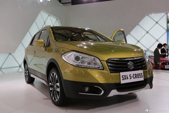 铃木SX4 S-CROSS