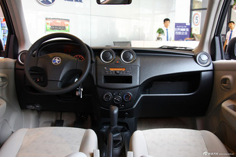 2014款启辰R30 1.2L手动优享版到店实拍
