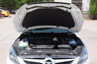 2015款海马M6 1.5T CVT驭FUN型