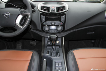 2015款海马S5 1.5T自动豪华型