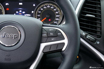 2015款自由光 2.4L自动精英版