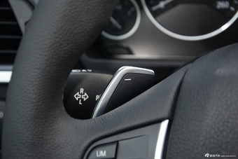 2016款宝马3系GT 328i 2.0T自动设计套装型