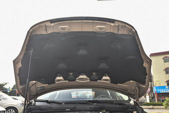 2016款沃尔沃V40 2.0T自动 T4 智雅版