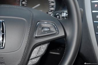 2017款林肯MKZ 2.0T自动尊雅版