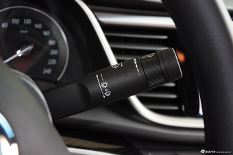 2015款英朗18T双离合豪华型