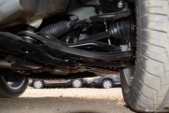 2016款长安CS15 1.5L手动豪华版