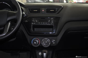 2012款起亚K2 1.4L自动炫酷纪念版两厢