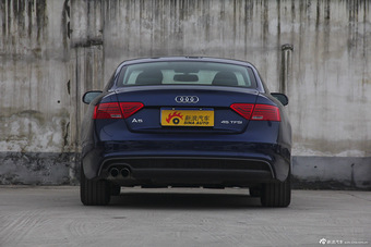 2016款奥迪A5 Coupe 2.0T自动45TFSI进取型