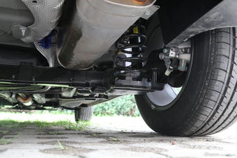 2016款标致2008 1.2THP自动领航版