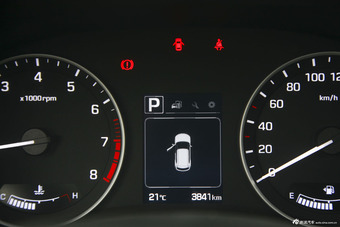 2015款ix25 2.0L 自动四驱尊贵型