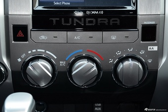 2016款坦途5.7L自动标准版