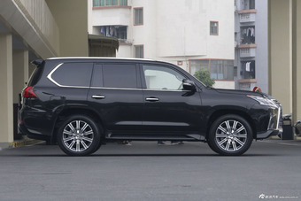2016款雷克萨斯LX570 5.7L自动尊贵豪华版