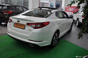 2013款起亚K5混动版