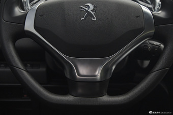 2015款东风标致3008 2.0L手动经典版