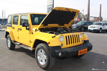 2015款牧马人2.8TD四门版Sahara图片