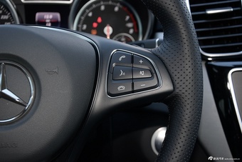 2015款奔驰GLE级 320 3.0T自动运动SUV