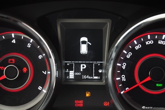 2015款蒂维拉 1.6L自动两驱致酷版