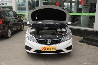 2016款宝骏630 1.5L手动标准型