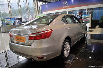 2013款睿骋2.0L自动豪华型