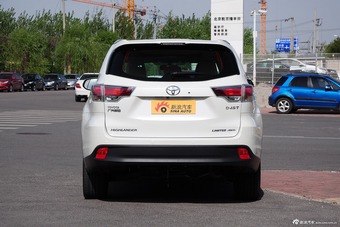 2015款汉兰达2.0T自动四驱至尊版7座